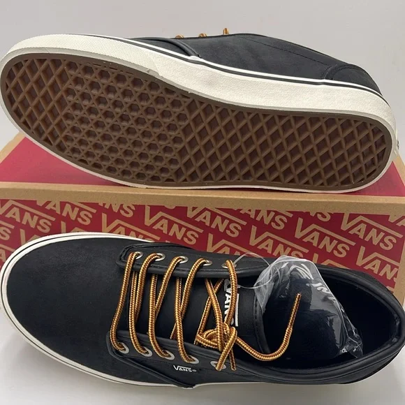 Vans WMNS Black Sneakers Classic Low-Top Design Atwood (Leather)BIck/Marshmallow - Picture 4 of 16